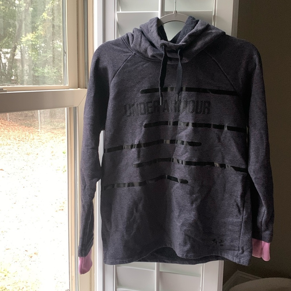 Under Armour Ladies Sweatshirt size small